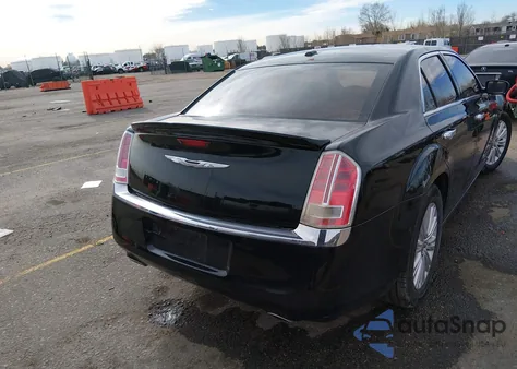 2013 Chrysler 300C Awd z USA, uszkodzony, nr VIN 2C3CCAKT0DH533277